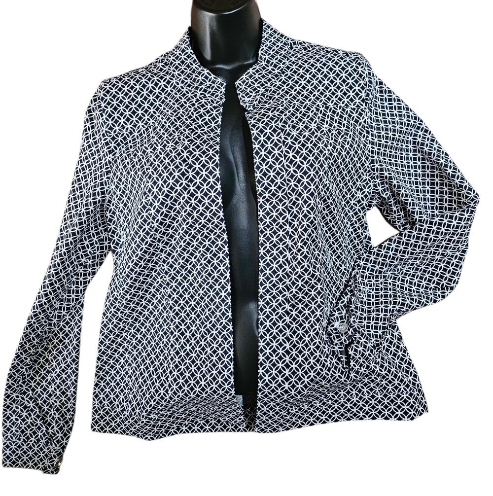 NEW Attyre Women's Open Lightweight Denim Jacket Large Geometric Abstract Large